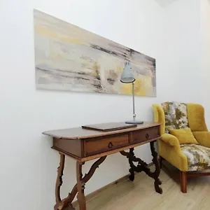 Aventino Contemporary Apartment
